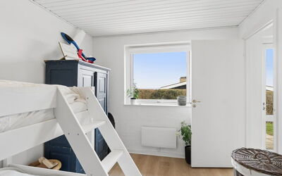 Maksimilian - 300M from the Sea