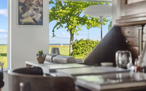 Arnke - 300M from the Sea: Mueble, Mueble Para Exteriores, Vajilla, Mesa, Drinkware, Silla, Mesa Al Aire Libre, Comida, Botella