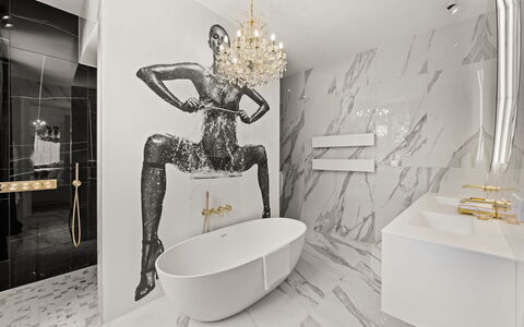 Apartment Nia Opatjia: Pared, Diseño De Interiores, Arreglo De Tubería, Piso, Suelo, Plomería, Grifo, Baño, Techo, Loseta
