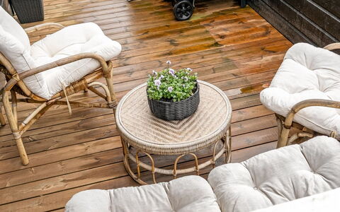 Joske - 2Km from the Sea: Mueble, Madera, Diseño De Interiores, Piso, Suelo, Silla, Habitación, Techo, Sala, Departamento