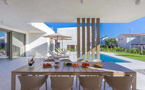 Design Emily White: Departamento, Balcón, Condominio, Hotel, Recurso, Ciudad De Vacaciones, Hacienda, Villa, Balneario