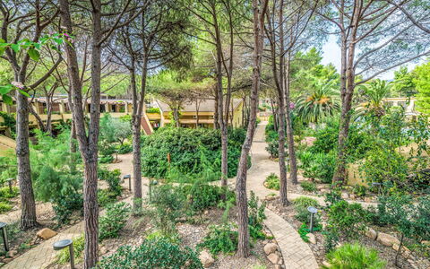 Pula 661: Departamento, Balcón, Condominio, Hotel, Recurso, Ciudad De Vacaciones, Hacienda, Villa, Balneario