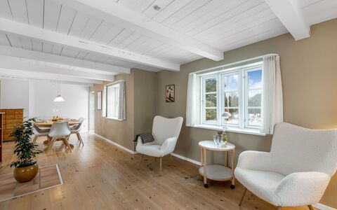 Synnöve - 1.7Km to the Fjord: Casa, Techo, Casa, Cabaña, Cobertizo, Edificios Del Jardín, Vía Muerta, Yarda, Cuarto De Troncos, \Choza