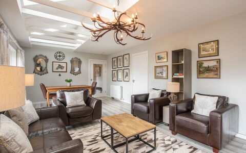 Loch Ness Lodge: Departamento, Balcón, Costa, Condominio, Balneario, Recurso, Cerca, Ciudad De Vacaciones, Hotel, Pretil