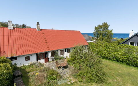 Espen - 300M from the Sea: Hierba, Pradera, El Terreno Del Lote, Cabaña, Área Rural, Prado, Edificios Del Jardín, Jardín, Cobertizo