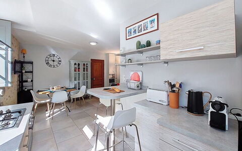 Le Palmier: Madera, Casa, Cabaña, Casa, Piscina, Porche, Puerta, Recurso, Sombra, Inmuebles