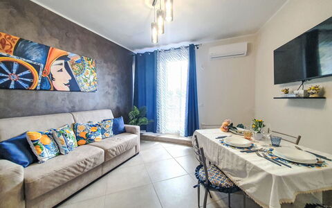 Siciliandò: Mueble, Piso, Diseño De Interiores, Suelo, Madera, Sofá, Habitación, Mesa, Encendiendo, Departamento