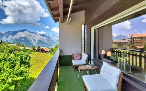 Balcon des Alpes 24: Arquitectura, Balcón, Eco Hotel, Porche, Valle, Sombra, Villa, Yarda, Recurso, Mueble Para Exteriores