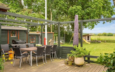 Sinnika - 550M from the Sea