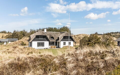Dorit - 450M from the Sea: Azul, Cabaña, Casa, Casa, Casa De Campo, Inmuebles, Vía Muerta