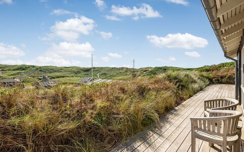 Tume - 250M from the Sea: Hierba, Pradera, Paisaje, Ecorregión, Llanura, Planta De La Comunidad, El Terreno Del Lote, Mueble Para Exteriores, Pradera, Shrubland
