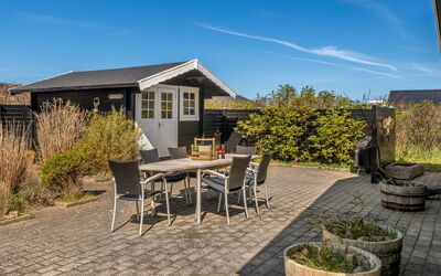 Jaskirt - 400M from the Sea