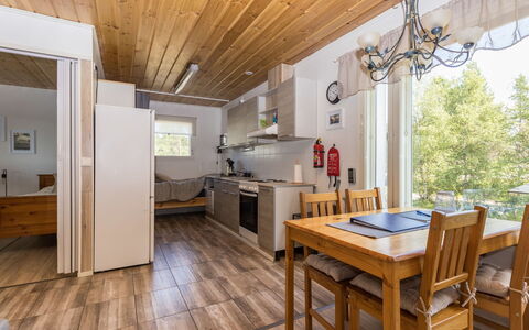 Sevettijärventie 8753: Madera, Piso, Suelo, Diseño De Interiores, Mueble, Suelos De Madera, Techo, Casa, Madera Dura, Manchas De Madera