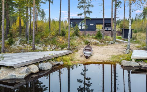 Villa Eloranta: Estanque, Jardín, Alerce, Reflexión, Zona De Ribera, Reservorio, Muelle