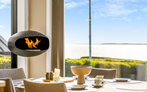 Sighrik - 25M from the Sea: Madera, Techo, Casa, Casa, Arquitectura, Vía Muerta, El Terreno Del Lote, Cabaña, Cobertizo, Edificios Del Jardín