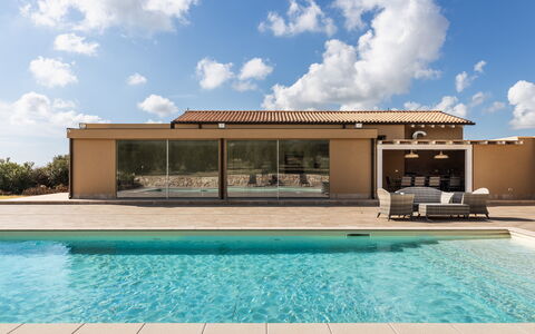 Villa Meti: Piscina, Recurso, Material Compuesto, Sombra, Inmuebles, Eco Hotel, Villa, Diseño, Hacienda, Estructura Al Aire Libre