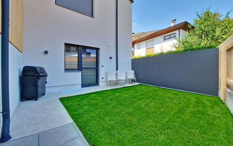 A3: Jardín, Césped, Patio Interior, Yarda, Césped Artificial, Paisajismo, Patio, Sombra, Entrada De Coches, Pasarela