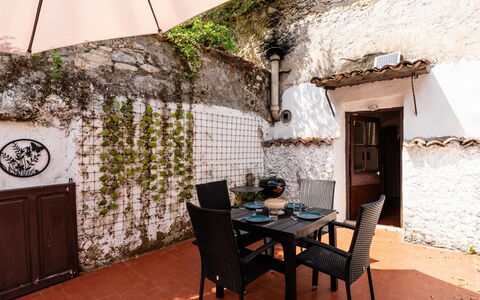 Torri House: Barrio Residencial, Asentamientos Humanos, Departamento, Condominio, Piscina, Recurso, Mueble Para Exteriores, Hotel, Ciudad De Vacaciones, Vacaciones
