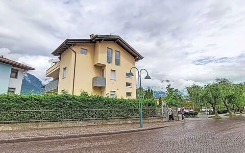 Riva Olive: Barrio Residencial, Asentamientos Humanos, Departamento, Condominio, Piscina, Recurso, Mueble Para Exteriores, Hotel, Ciudad De Vacaciones, Vacaciones