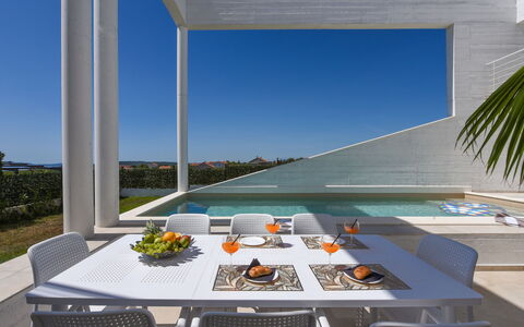 Dante: Piscina, Recurso, Eco Hotel, Sombra, Hotel, Paisajismo, Villa, Ciudad De Vacaciones, Balcón