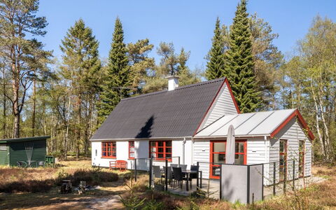 Jooseppi - 4.8Km from the Sea: Casa, Cabaña, Casa, Techo, El Terreno Del Lote, Casa De Campo, Edificios Del Jardín, Jardín, Vía Muerta