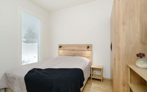 Saariselän Aavahelmi a: Azul, Agua, Cuerpo De Agua, Costeras Y Los Accidentes Geográficos Oceánico, Costa, Mar, Mueble Para Exteriores, Verano, Oceano, Playa
