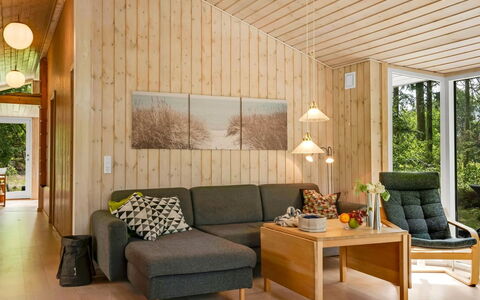 Uma - from the Sea: Mueble, Diseño De Interiores, Piso, Suelo, Madera, Techo, Sala, Sofá, Suelos De Madera, Casa