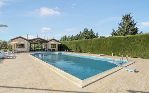 Villa Billona: Piscina, Recurso, Ocio, Material Compuesto, Inmuebles, Sombra, Mueble Para Exteriores, Villa, Eco Hotel, Hotel