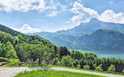 Mondsee Retreat: Cielo, Accidentes Geográficos Montañosas, Montaña, Verde, Naturaleza, Paisaje Natural, Colina, Nube, Tierras Altas