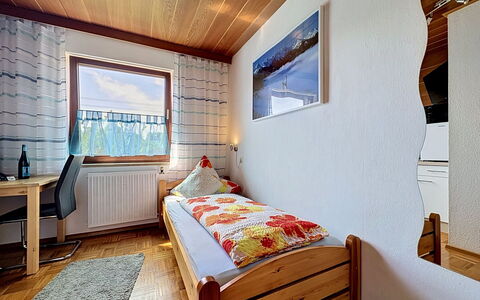 Augsburg-Diedorf 150: Diseño De Interiores, Casa, Departamento, Habitación, Habitación, Techo, Cama, Marco, Hotel, Madera Dura