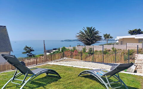 4 Mouettes: Mueble, Mueble Para Exteriores, Silla, Sombra, Mesa Al Aire Libre, Mar, Recurso, Sunlounger, Eco Hotel, Paraguas
