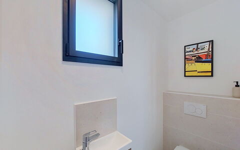 4 Mouettes: Pared, Piso, Suelo, Arreglo De Tubería, Diseño De Interiores, Casa, Habitación, Baño, Grifo
