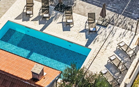Feniks: Piscina, Mueble Para Exteriores, Recurso, Mueble, Sunlounger, Silla, Material Compuesto, Eco Hotel, Thermae, Sombra