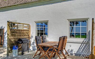 Mynthe - 750M from the Sea