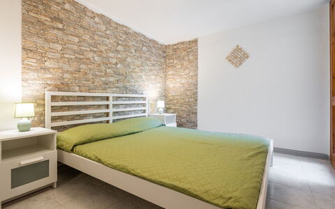 Villa sulla Roccia: Cama, Habitación, Diseño De Interiores, Mueble, Lecho, Piso, Suelo, Sábana, Madera, Techo