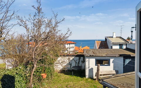 Ariela - 150M from the Sea: Casa, Cabaña, Porche, Vía Muerta, Casa De Campo, Estructura Al Aire Libre