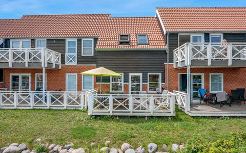 Thorfin - 10M from the Sea: Techo, Casa, Barrio Residencial, Casa, Inmuebles, Cabaña, Diseño