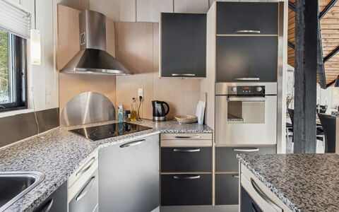 Sölvy - 30Km from the Sea: Cocina, Aparato De Cocina, Mostrador, Electrodoméstico, Diseño De Interiores, Gabinetes, Piso, Electrodoméstico, Mueble, Estufa De Cocina