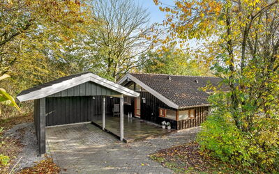Esbern - 3.7Km from the Sea