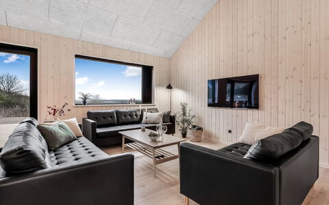 Gustaf - 800M from the Sea: Madera, Casa, Invierno, Congelación, Madera Dura, Nieve, Tablón, Suelos De Madera, Sala, Manchas De Madera