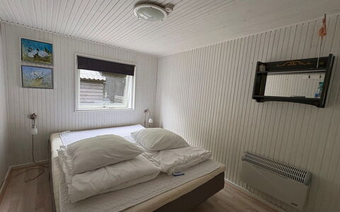 Nanne - from the Sea: Pared, Madera, Suelo, Piso, Diseño De Interiores, Techo, Habitación, Cama, Habitación, Puerta