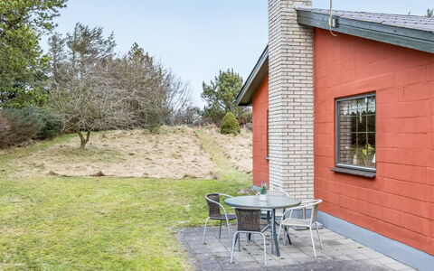 Saxe - 1Km from the Sea: Casa, Techo, Casa, Cabaña, Cobertizo, Edificios Del Jardín, Vía Muerta, Yarda, Cuarto De Troncos, \Choza