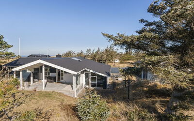 Svante - 300M from the Sea