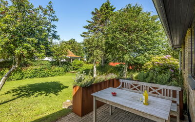 Segut - 300M from the Sea