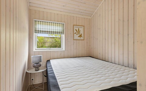 Ingalil - 825M from the Sea: Madera, Habitación, Piso, Suelo, Cama, Lecho, Linos, Sábana, Techo, Habitación