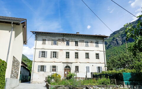 Palazzo Landfogti Studio: Casa, Asentamientos Humanos, Pueblo, Pueblo De Montaña