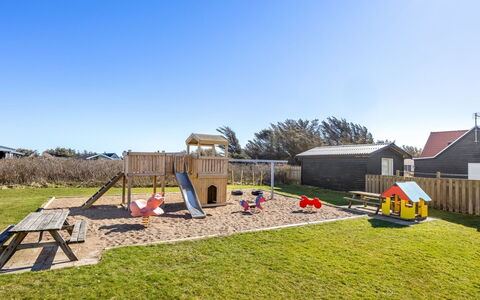 Eilika - 100M from the Sea