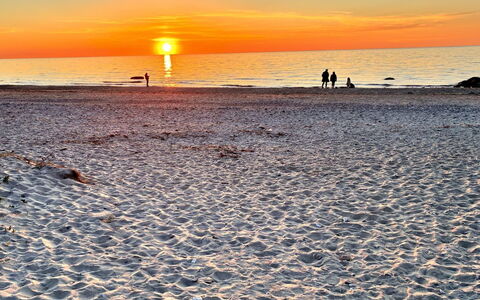 Alika - 700M from the Sea: Playa, Horizonte, Naranja, Puesta De Sol, Resplandor Crepuscular, Oscuridad, Amanecer, Dom, Apuntalar, Mar