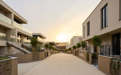 Alojamiento:&nbsp;Petram Resort & Residences 121.2