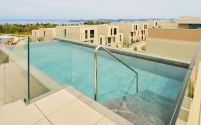 Alojamiento:&nbsp;Petram Deluxe Villa with Rooftop Pool 121.5
